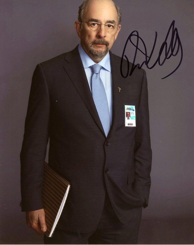 Richard Schiff THE GOOD DOCTOR In Person Signed Photo: Richard Schiff in person signed autographed photo from the TV series THE GOOD DOCTOR. Richard Schiff as the character Aaron Glassman