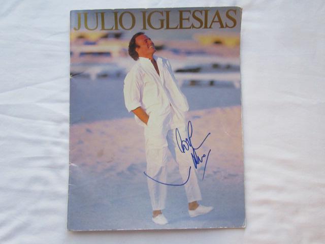 Julio Inglesias In Person Signed Tour Program from 1986: The signature on this progam was obatined by me inperson. This is a full tour program. Slight bend at top due to storage. This will/can flatten out. Slight crinkles in the program. See images. Amazing