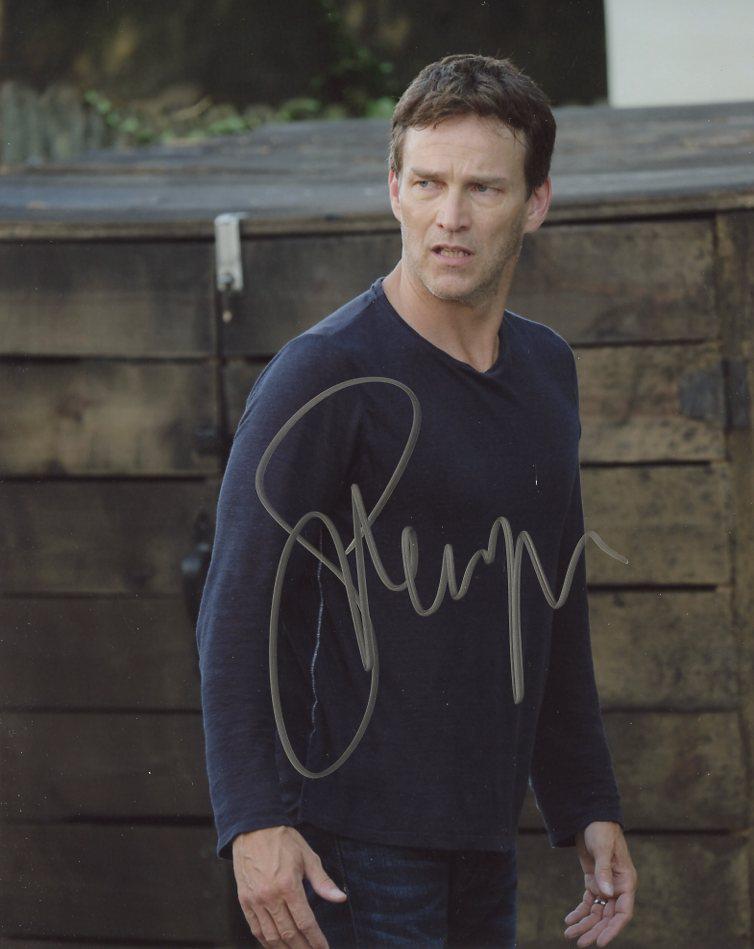 Stephen Moyer THE GIFTED In Person Signed Photo: Stephen Moyer in person signed autographed photo from the TV series THE GIFTED. Stephen Moyer as the character Reed Strucker