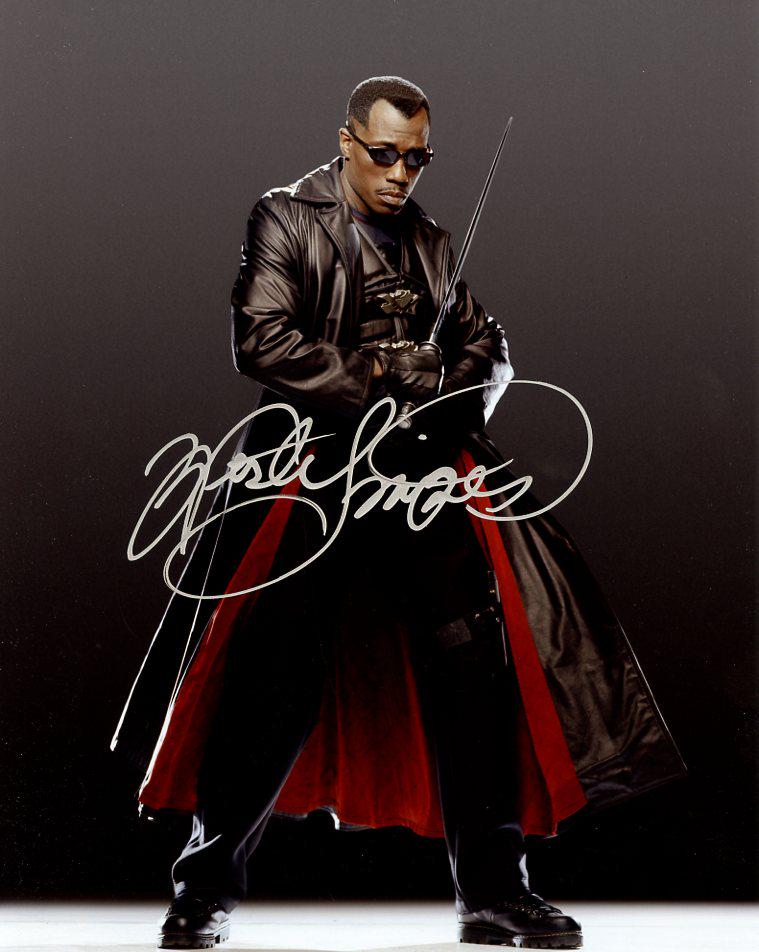 Wesley Snipes BLADE Signed Photo: Wesley Snipes in person signed autographed photo from the movie BLADE. Wesley Snipes as the character Blade