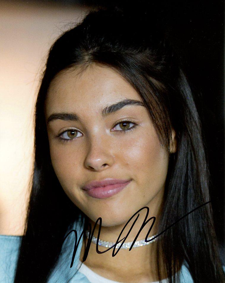 Madison Beer CLOSE-UP In Person Signed Photo: Madison Beer pretty in person signed autographed photo. Madison Elle Beer is an American singer. On February 2, 2018, she released her debut extended play, As She Pleases. Her debut studio album is ex