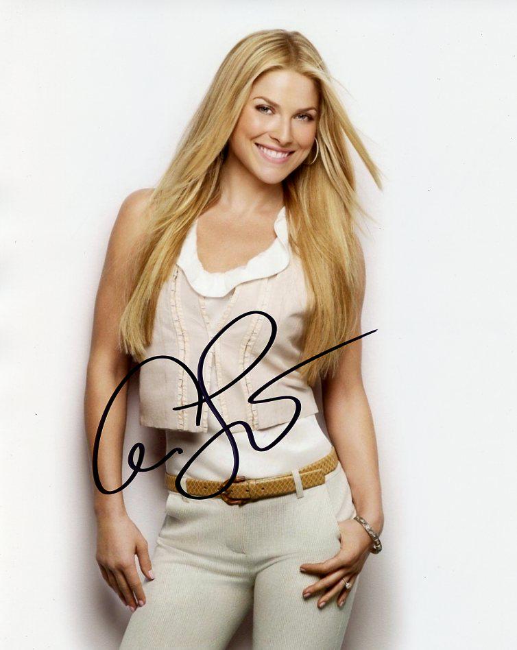 Ali Larter PRETTY In Person Signed Photo: Ali Larter In person signed autographed photo. Ali Larter has appeared in such TV and movies as FINAL DESTINATION, HEROES, and RESIDENT EVIL