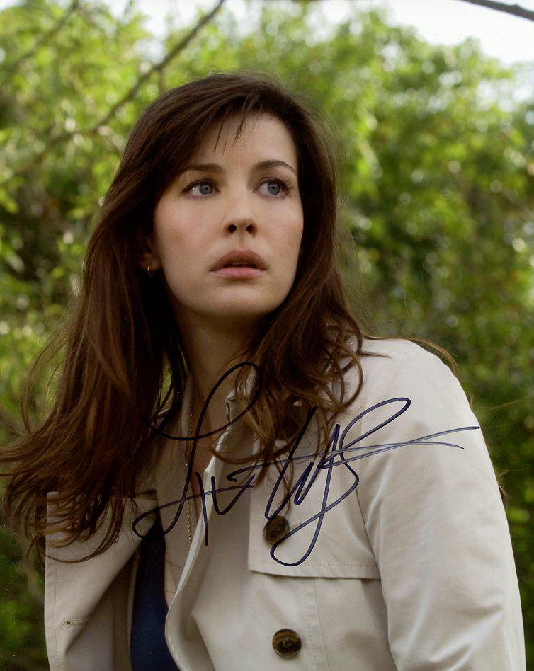 Liv Tyler THE INCREDIBLE HULK In Person Signed Photo: Liv Tyler In person signed autographed photo from the movie THE INCREDIBLE HULK. Liv Tyler as the character Betty Ross