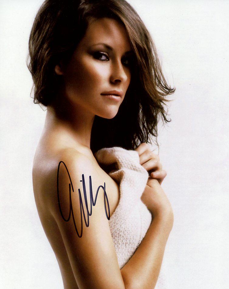 Evangeline Lilly SEXY In Person Signed Photo: Evangeline Lilly in person signed autographed photo. Evangeline Lilly has done such TV in movies as LOST, ANT-MAN AND THE WASP, THE HOBBIT