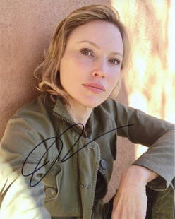 Jenny Gabrielle MAZE RUNNER In Person Signed Photo: Photo size is 8x10. Jenny Gabrielle in person signed autographed photo. Jenny Gabrielle has been in such movies as EMPLOYEE OF THE MONTH, THE SPACE BETWEEN US, and MAZE RUNNER