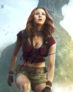 Karen Gillan JUMANJI NEXT LEVEL In Person Signed Photo: Photo size is 8x10. Karen Gillan in person signed autographed photo from the movie JUMANJI THE NEXT LEVEL. Karen Gillan as the character Ruby