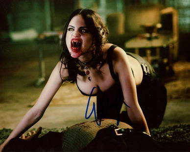 Eiza Gonzalez DUSK TILL DAWN In Person Signed Photo: Photo size is 8x10. Eiza Gonzalez in person signed autographed photo from the TV series FROM DUSK TILL DAWN. Eiza Gonzalez as the character Santanico Pandemonium / Kisa