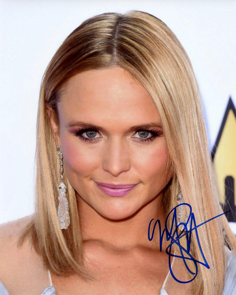 Miranda Lambert COUNTRY SUPERSTAR In Person Signed Photo: Photo size is 8 x 10. Miranda Lambert in person signed autographed photo. Miranda Lambert is an American country music singer and songwriter. She started out in early 2001 when she released her self-t