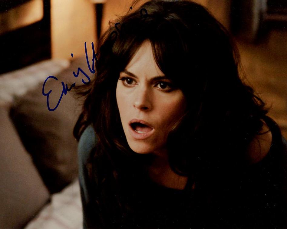 Emily Hampshire AWKWARD SEXUAL ADVENTURE In Person Signed Photo (#0104