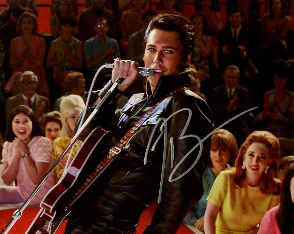 Austin Butler ELVIS In Person Signed Photo: Photo size is 8x10. Austin Butler in person singed utographed photo from the movie ELVIS. Austin Butler as the character Elvis.