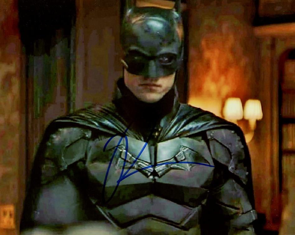 Robert Pattinson THE BATMAN In Person Signed Photo (1 of 1)