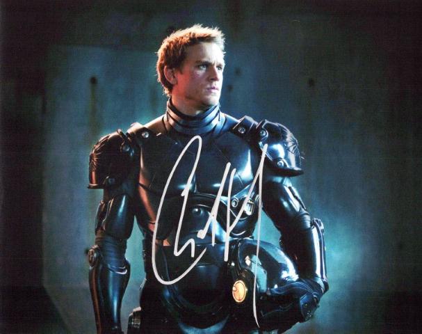 Charlie Hunnam PACIFIC RIM In Person Signed Photo (1 of 1)