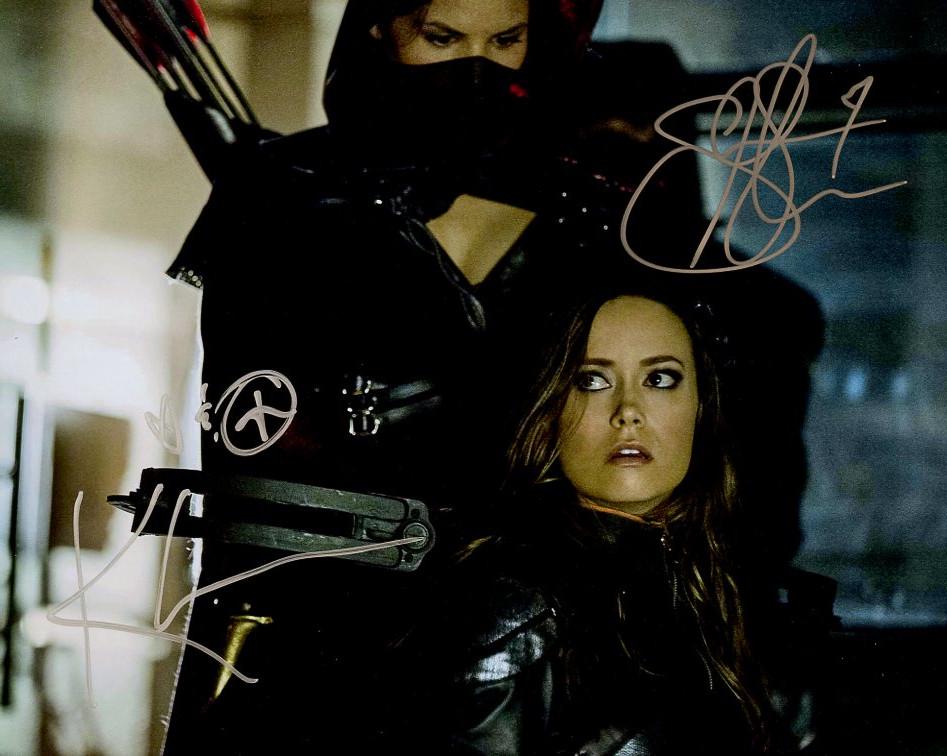 Katrina Law / Summer Glau ARROW In Person Signed Photo (1 of 1)