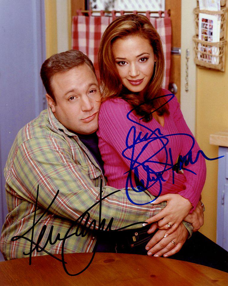Kevin James / Leah Remini KING OF QUEENS In Person Signed Photo (1 of 1)