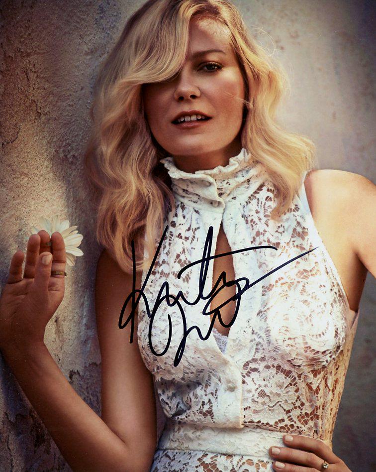 Kirsten Dunst BEAUTIFUL In Person Signed Photo (1 of 1)