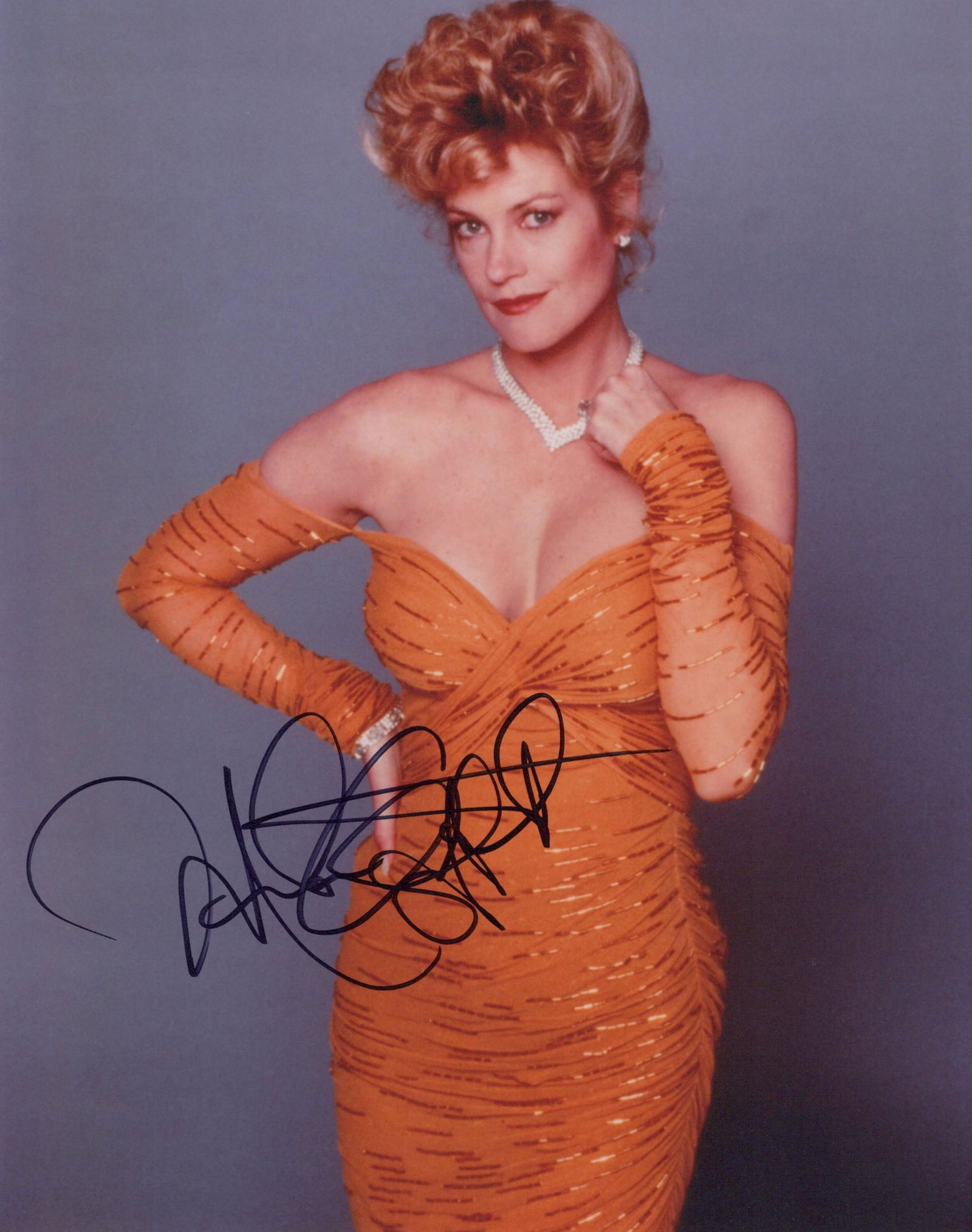 Melanie Griffith STUNNING In Person Signed Photo (1 of 1)