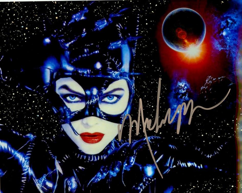 Michelle Pfeiffer BATMAN RETURNS In Person Signed Photo (1 of 1)