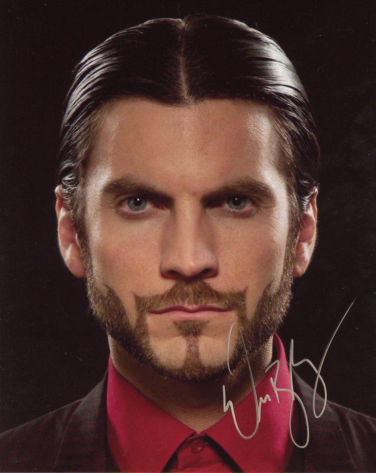 Wes Bentley HUNGER GAMES In Person Signed Photo (1 of 1)