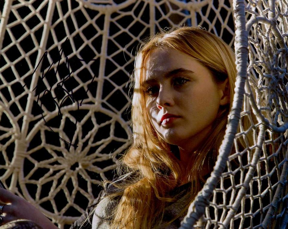 Kathryn Newton BIG LITTLE LIES / Ant-Man WASP In Person Signed Photo (1 of 1)