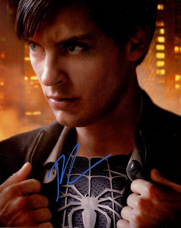 Tobey Maguire SPIDERMAN 3 In Person Signed Photo (1 of 1)