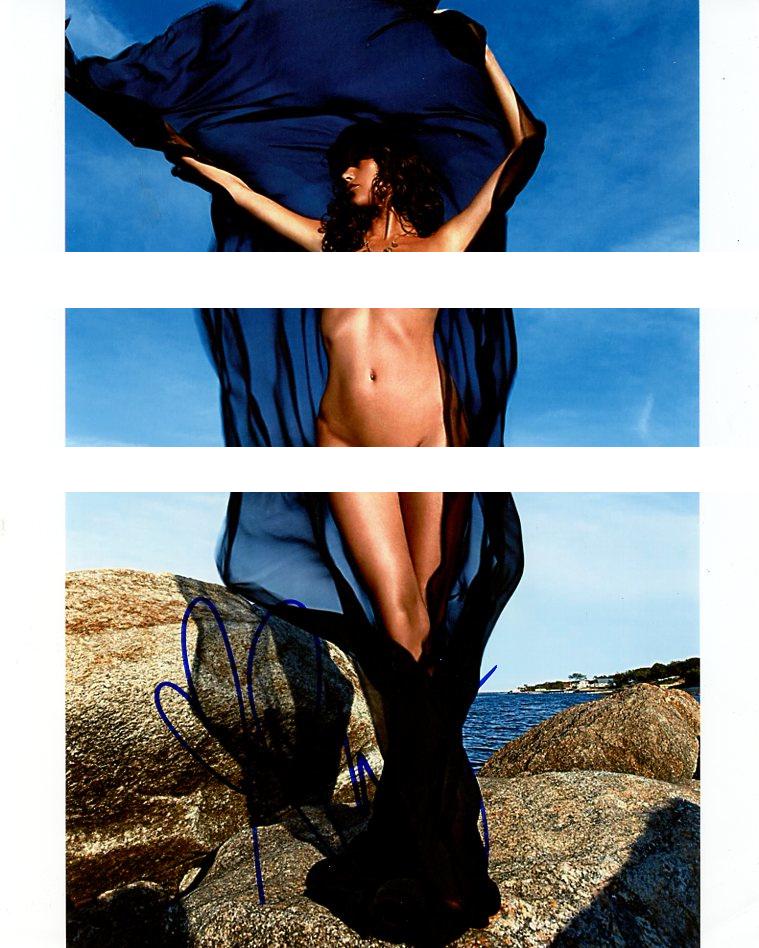 Paz de la Huerta SEXY In Person Signed Photo (1 of 1)