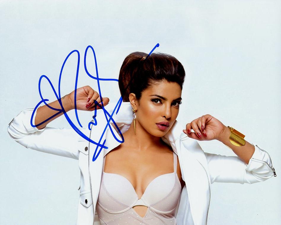 Priyanka Chopra PRETTY In Person Signed Photo (1 of 1)