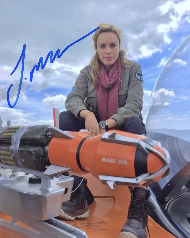 Jessica McNamee THE MEG In Person Signed Photo: Photo size is 8x10. Jessica McNamee in person signed autographed photo from the movie THE MEG. Jessica McNamee as the character Lori.