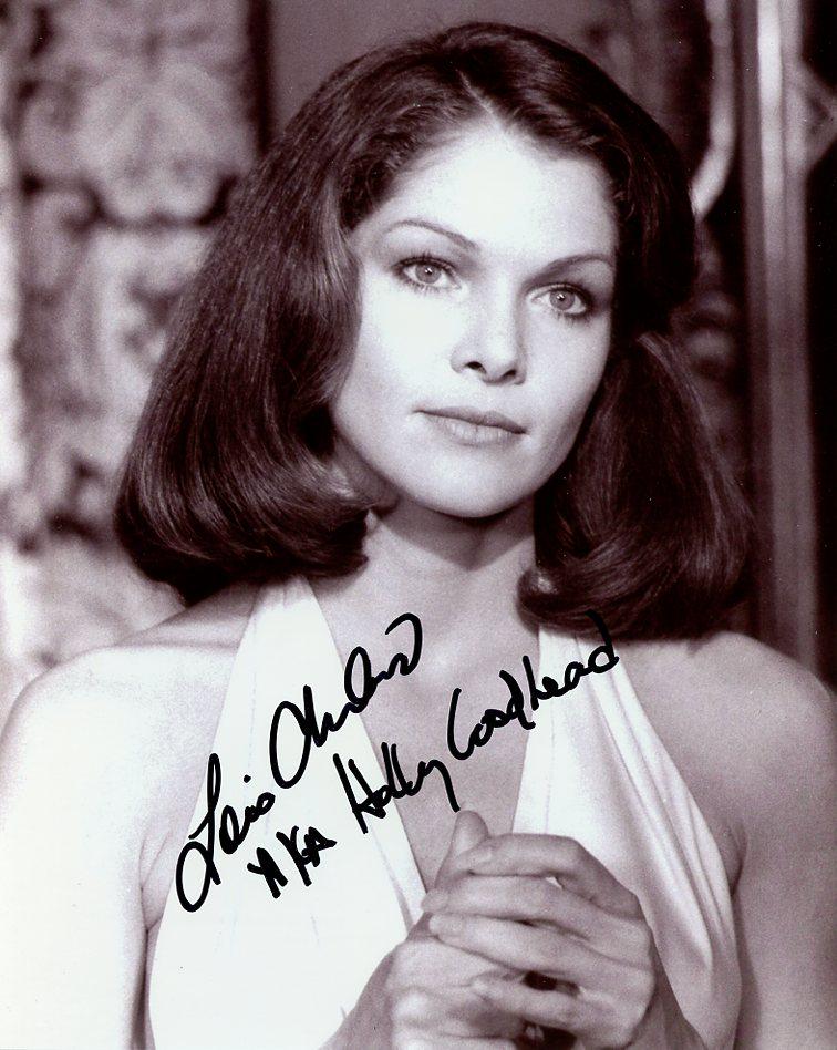 Lois Chiles MOONRAKER James Bond In Person Signed Photo (1 of 1)