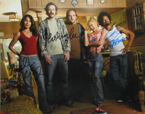 My Name Is Earl 11x14 Cast in Person Signed Photo: Photo size is 8x10. MY NAME IS EARL in person signed autographed photo. This is signed by five members of the cast and is signed by:Jason Lee as the character Earl HickeyEthan Suplee as the character 
