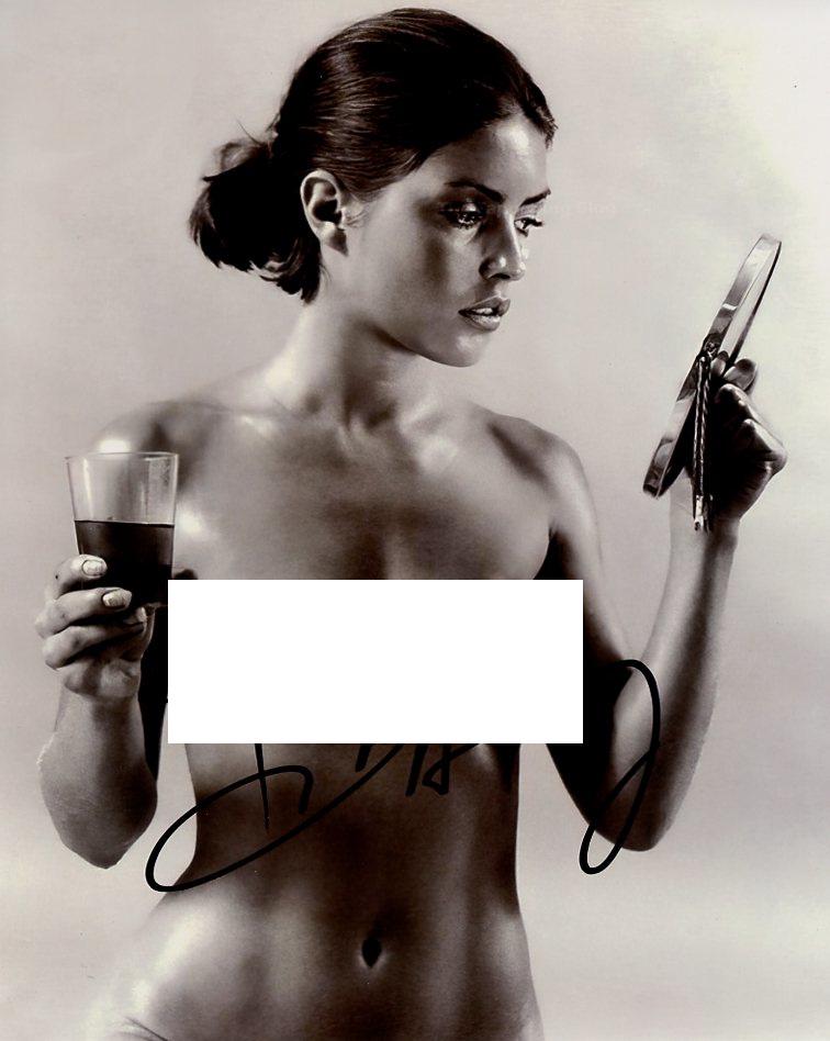 Debbie Harry MUSICIAN / BLONDIE In Person Signed Photo (1 of 1)