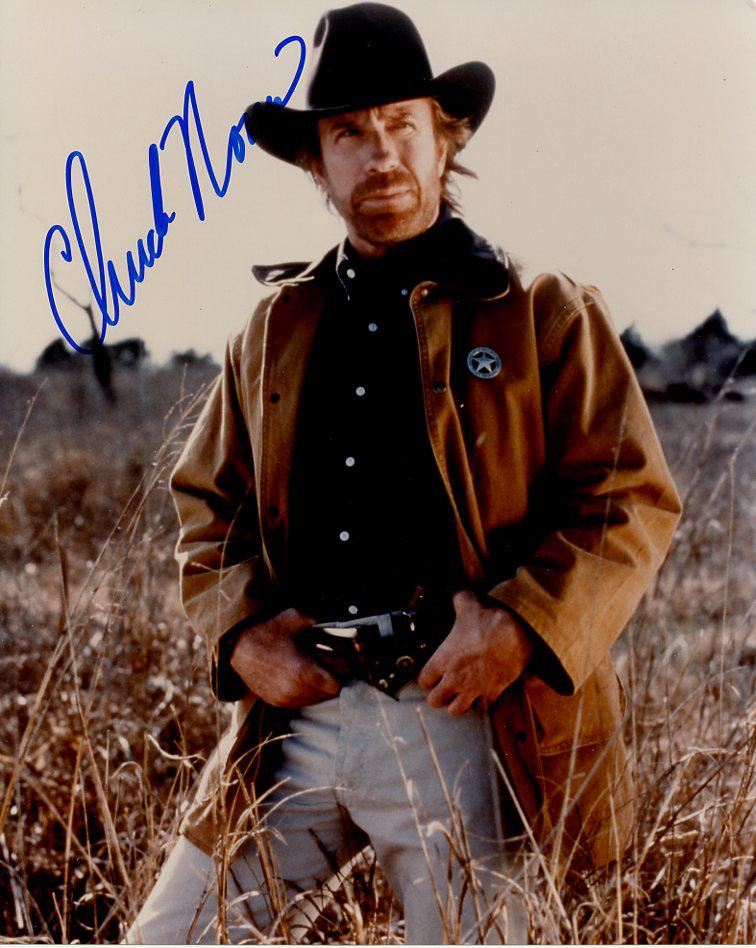 Chuck Norris WALKER TEXAS RANGER Signed Photo (1 of 1)