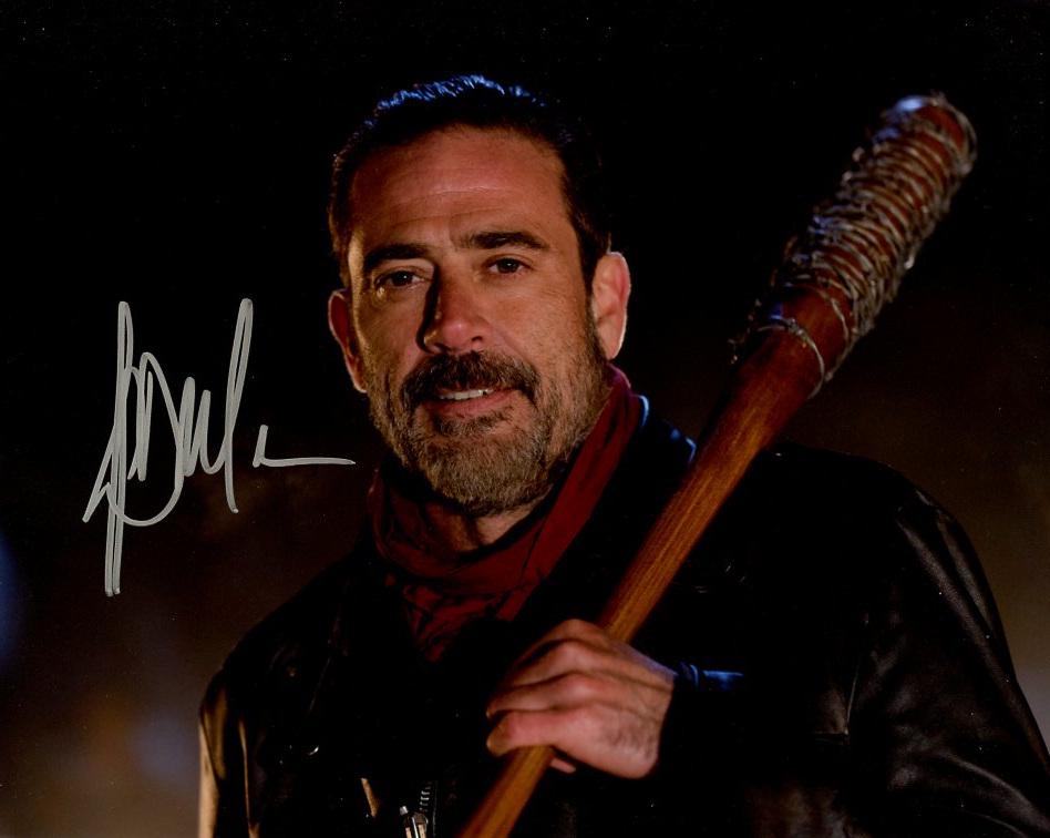 Jeffrey Dean Morgan WALKING DEAD In Person Signed Photo (1 of 1)