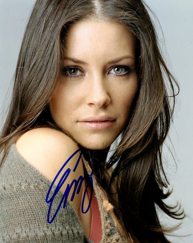 Evangeline Lilly LOST / ANT-MAN In Person Sign Photo: Photo size is 8x10. Evangeline Lilly pretty in person sign photo. Evangeline Lilly has done such TV and movies as LOST, ANT-MAN IN THE WASP, and THE HOBBIT.