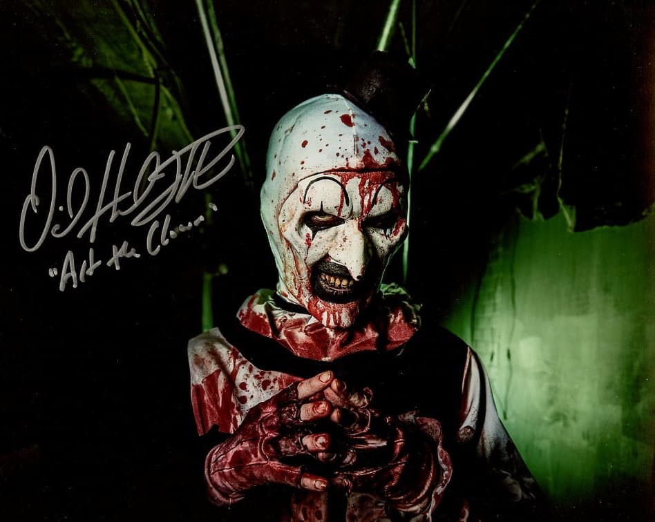 David Howard Thornton TERRIFIER 2 In Person Signed Photo: Photo size is 8x10. PRIVATE SIGNING. David Howard Thornton in person signed photo from the movie TERRIFIER 2. David Howard Thornton as the character Art the Clown.