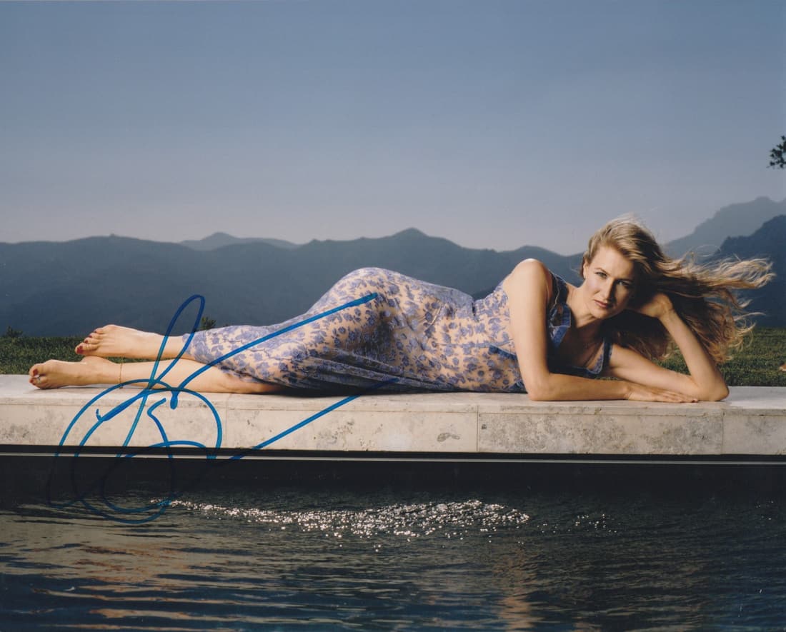 Laura Dern STAR WARS / JURASSIC PARK In Person Signed Photo (1 of 1)