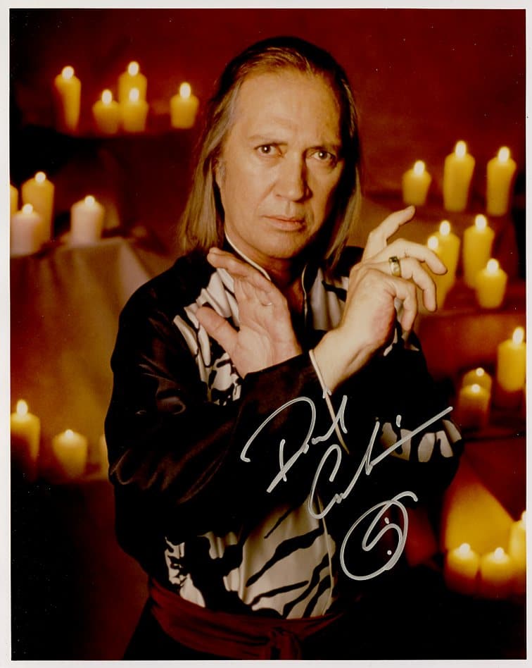 David Carradine (1936-2009) KUNG FU In Person Signed Photo (1 of 1)