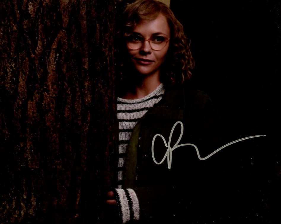 Christina Ricci YELLOWJACKETS In Person Signed Photo: Photo size is 8x10. Christina Ricci in person signed photo from the TV series YELLOWJACKETS. Christina Ricci as the character Misty.