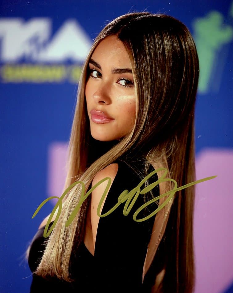 Madison Beer MUSICIAN In Person Signed Photo (1 of 1)