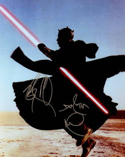 Ray Park STAR WARS In Person Signed Photo: Photo size is 8x10. Ray Park in person signed photo from the movie STAR WARS THE PHANTOM MENACE. Ray Park as the character DARTH MAUL.