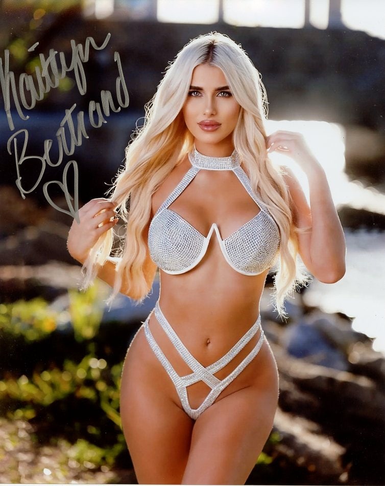 Kaitlyn Bertrand Model / Ring Girl In Person Signed Photo Auction