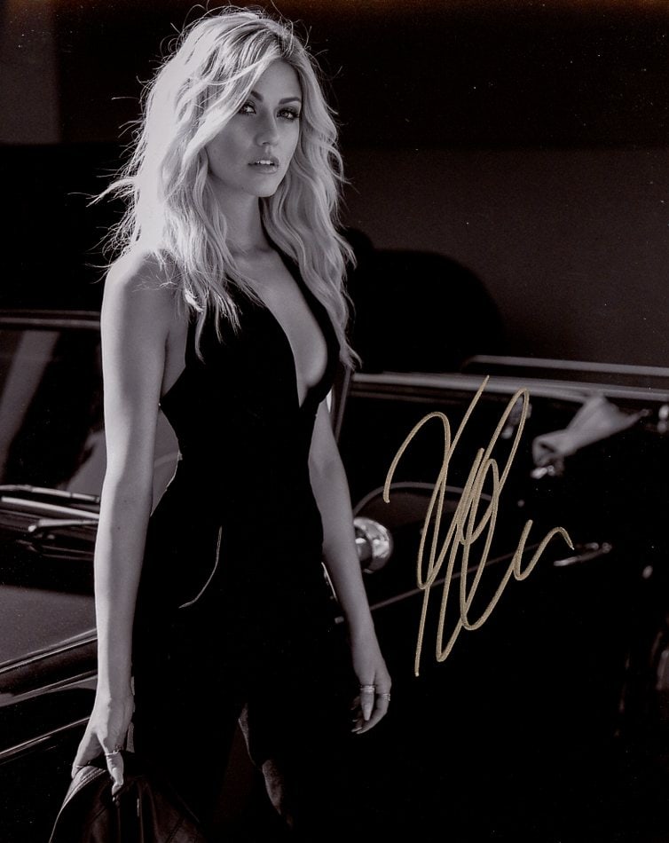 Katherine McNamara ARROW / SHADOW HUNTERS In Person Signed Photo (1 of 1)
