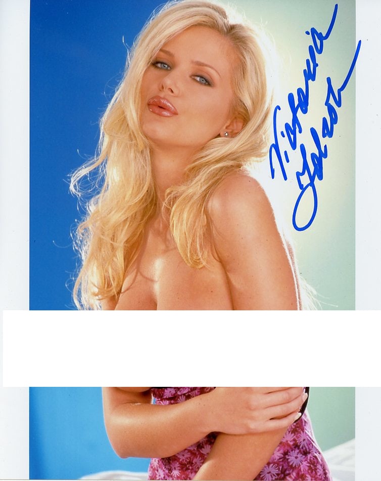 Victoria Zdrok PENTHOUSE POTY In Person Signed Photo: Photo size is 8x10. PRIVATE SIGNING. Victoria Zdrok in person signed photo. Victoria Zdrok is a Ukrainian-American pornographic actress, author, and model. She is Playboy's Playmate for October 1994. 