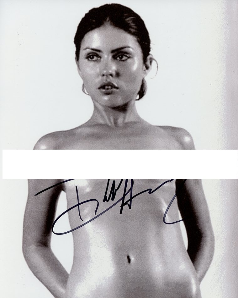 Debbie Harry MUSICIAN / BLONDIE In Person Signed Photo (1 of 1)