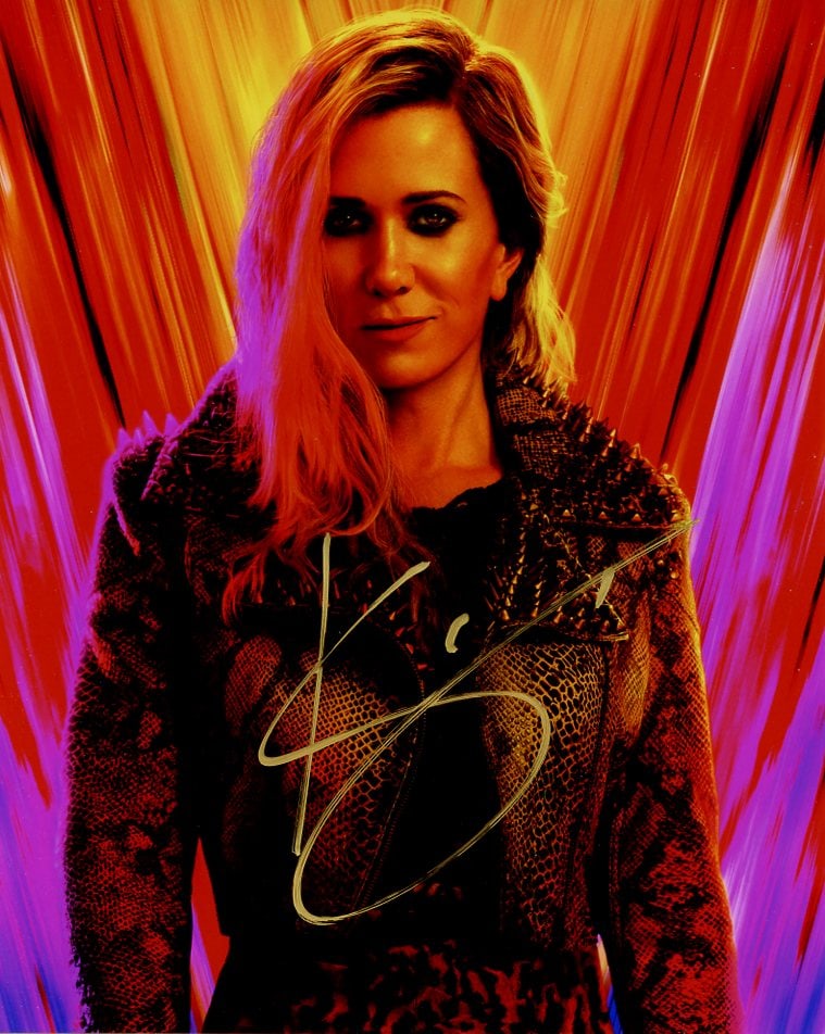 Kristen Wiig WONDER WOMAN 84 In Person Signed Photo: Photo size is 8x10. Kristen Wiig in person signed photo from the movie WONDER WOMAN 84. Kristen Wiig as the character Barbara Minerva.