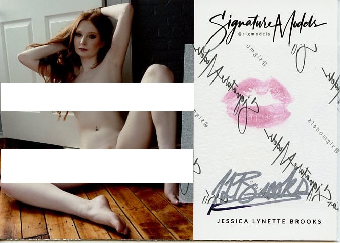 Jessica Lynette Brooks PLAYBOY KISS CARD In Person Signed Photo: Photo size is 5x7. PRIVATE SIGNING. Jessica Lynette Brooks Labeling Model in person signed sexy nude portrait. She has added a lip rent. This item was signed at an exclusive signing in photo shoot on 