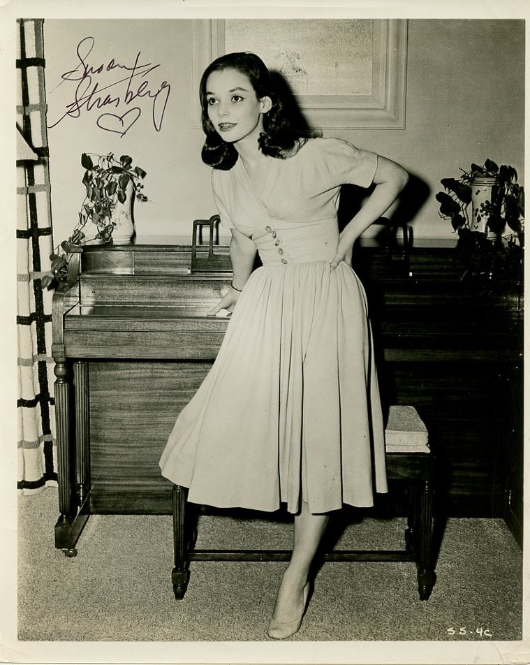 Susan Strasburg (1938-1999) BEAUTIFUL Signed Photo (1 of 1)