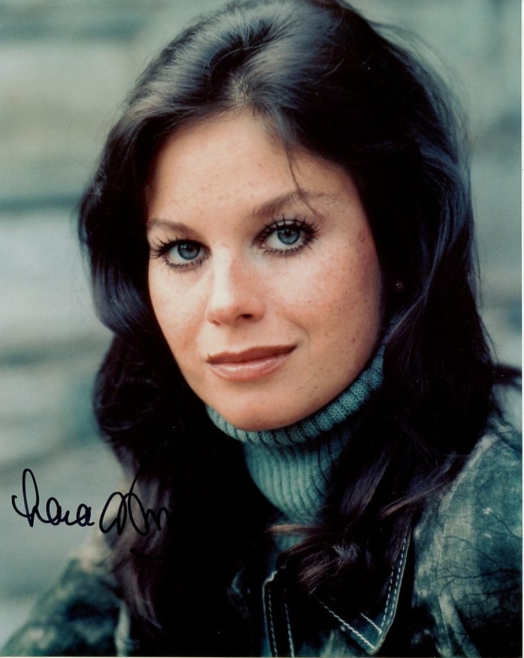 Lana Wood JAMES BOND In Person Signed Photo (1 of 1)