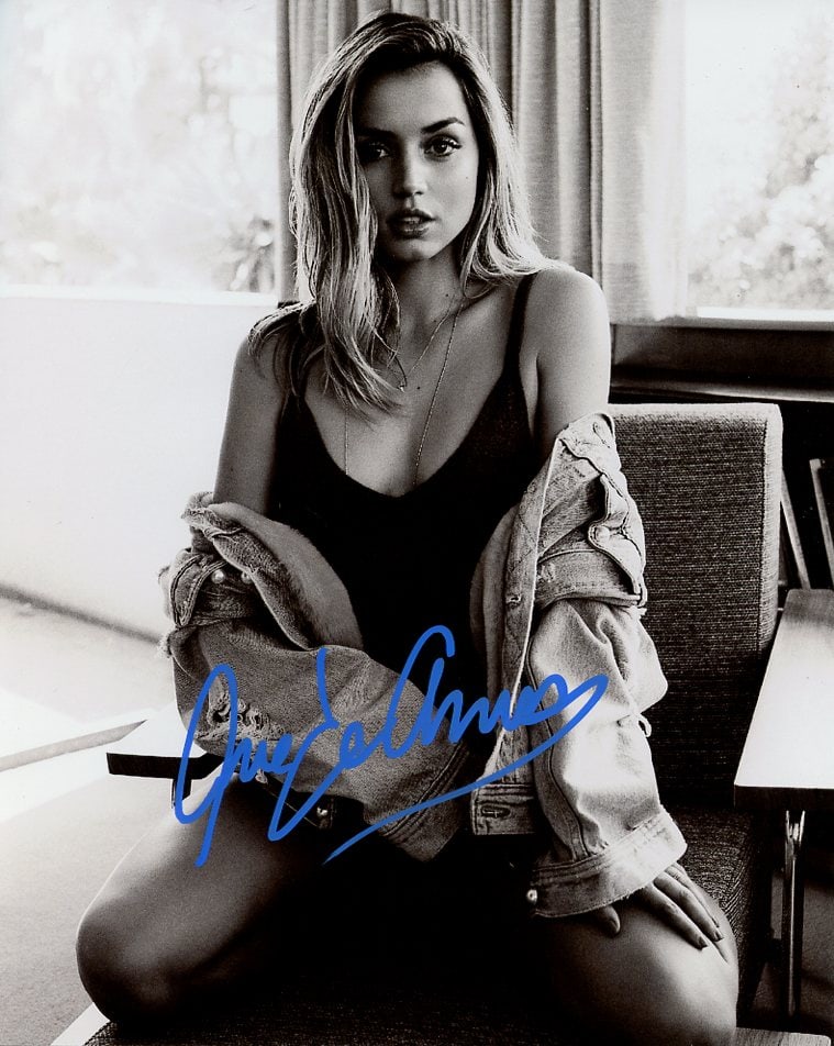 Ana de Armas STUNNING In Person Signed Photo (1 of 1)