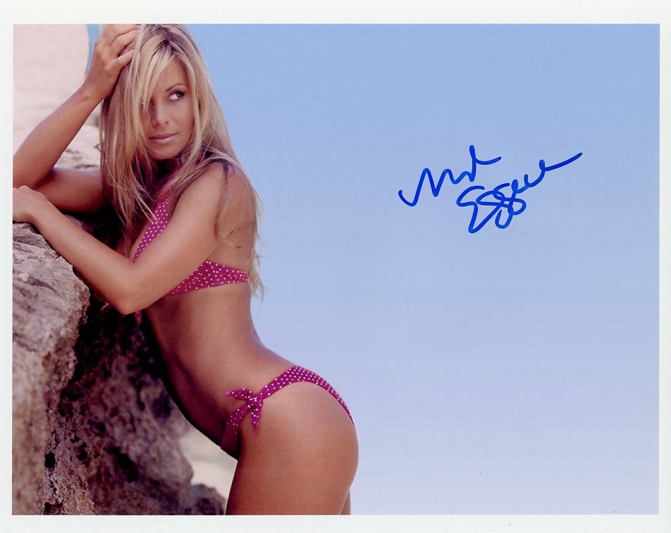 Nicole Eggert BAYWATCH / SEXY In Person Signed Photo (1 of 1)