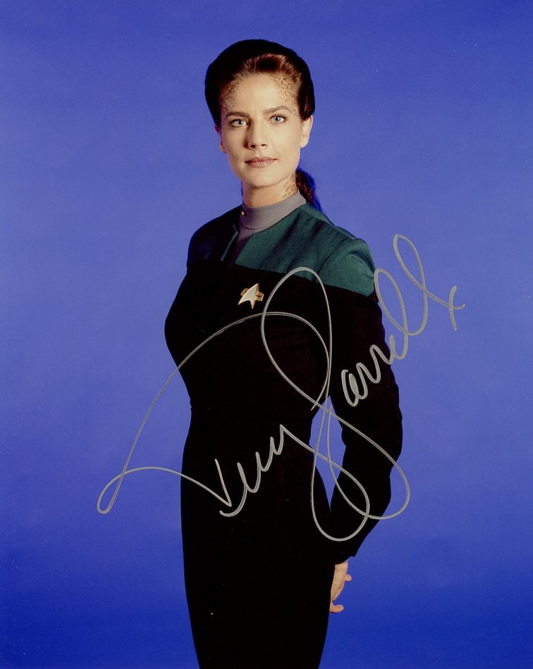 Terry Farrell DEEP SPACE 9 In Person Signed Photo: Photo size is 8x10. PRIVATE SIGNING. Terry Farrell in person signed photo from the TV series STAR TREK DEEP SPACE NINE. Terry Farrell as the character Dax.